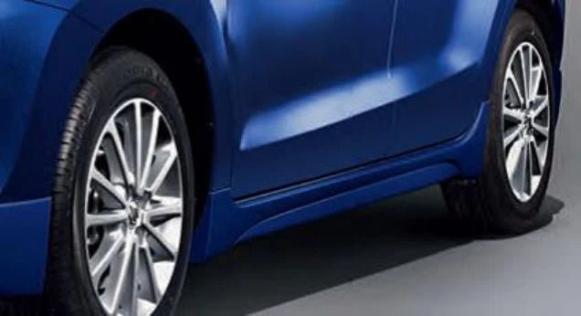 Sideskirts Suzuki Baleno 2016 >