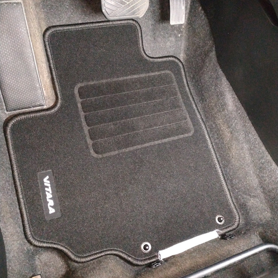Mattenset Suzuki Vitara 2015 >