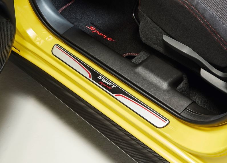 Instaplijsten Suzuki Swift 2017 >