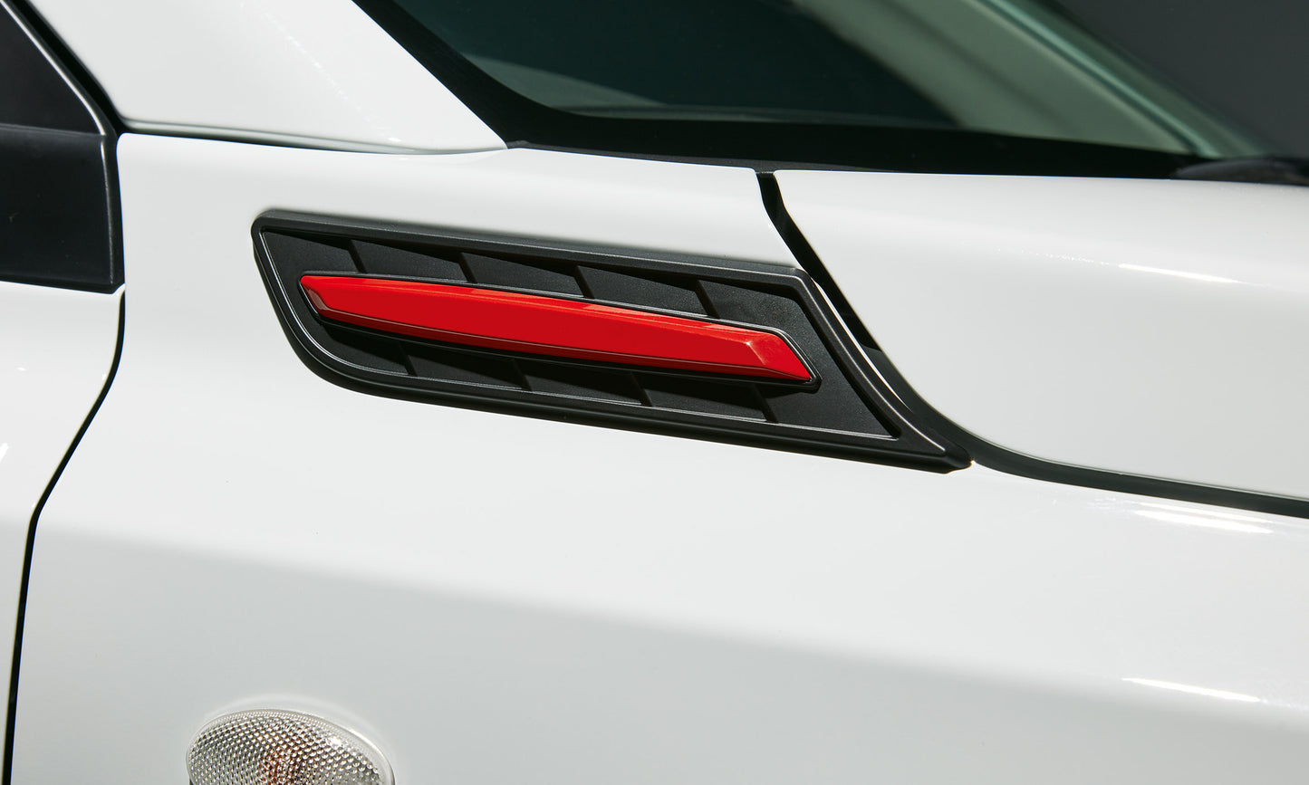 Ornament motorkap Suzuki Vitara 2015 >